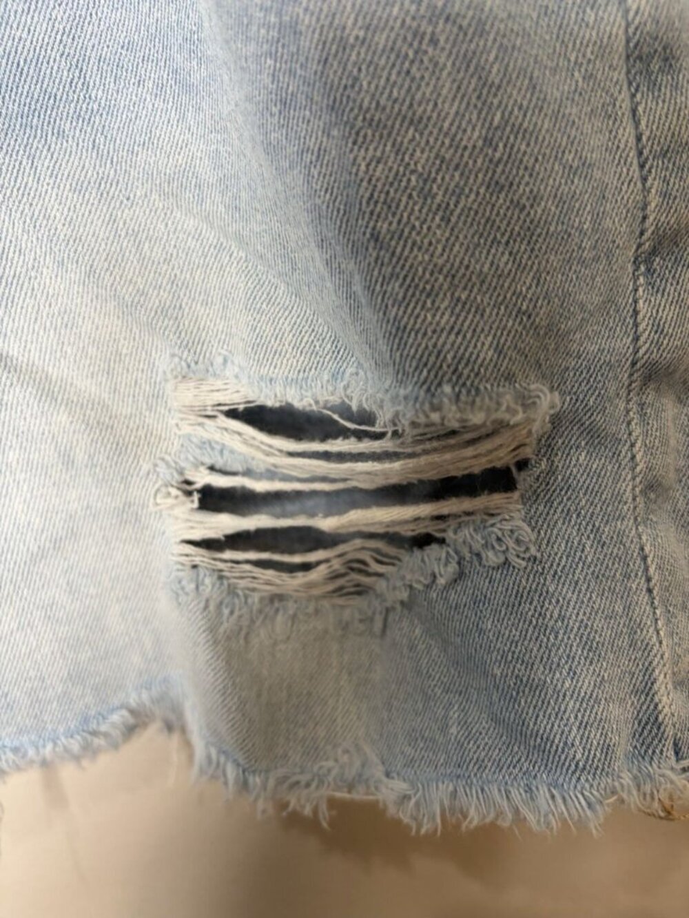 American Eagle Mom Short Jean Shorts Size 10 High Rise Cut off Frayed - Picture 2 of 9